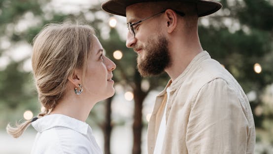 10 frågor för att connecta mer med din dejt